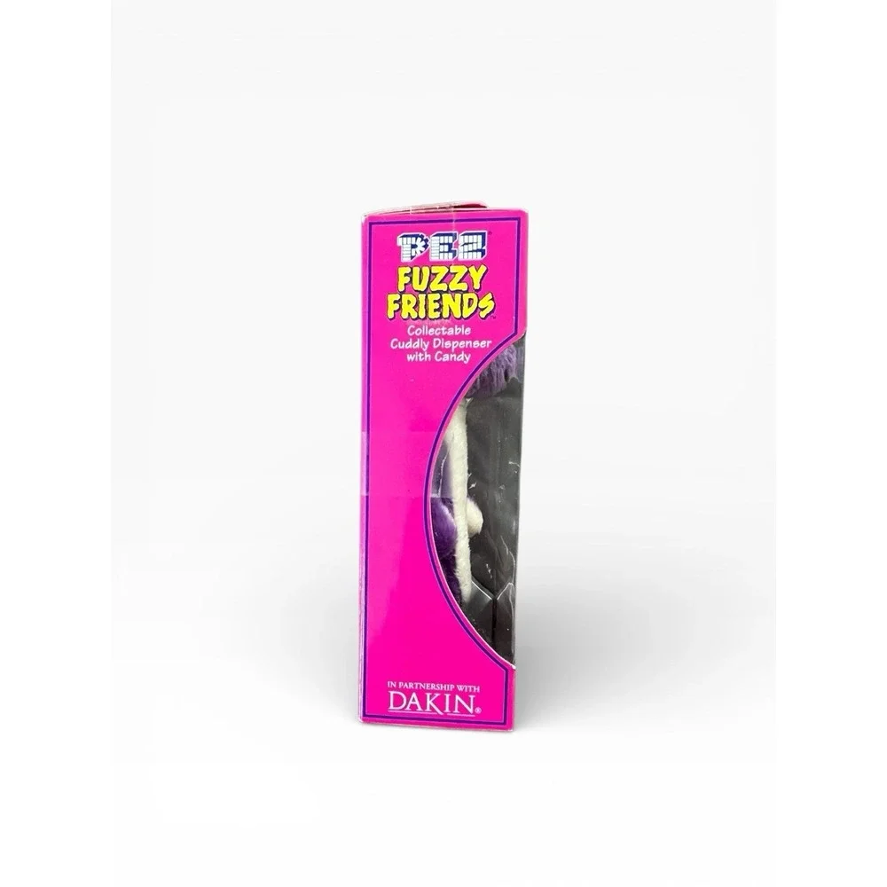 PEZ Fuzzy Friends Gilbert Bear Cuddly Dispenser w/ Candy in‎ Original Box Sealed